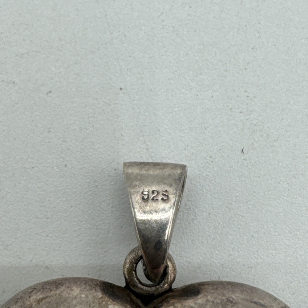 Sterling Silver Openwork‎ Artisan Flourish Engraved Puffy Heart Pendant 12.83g - Picture 3 of 5